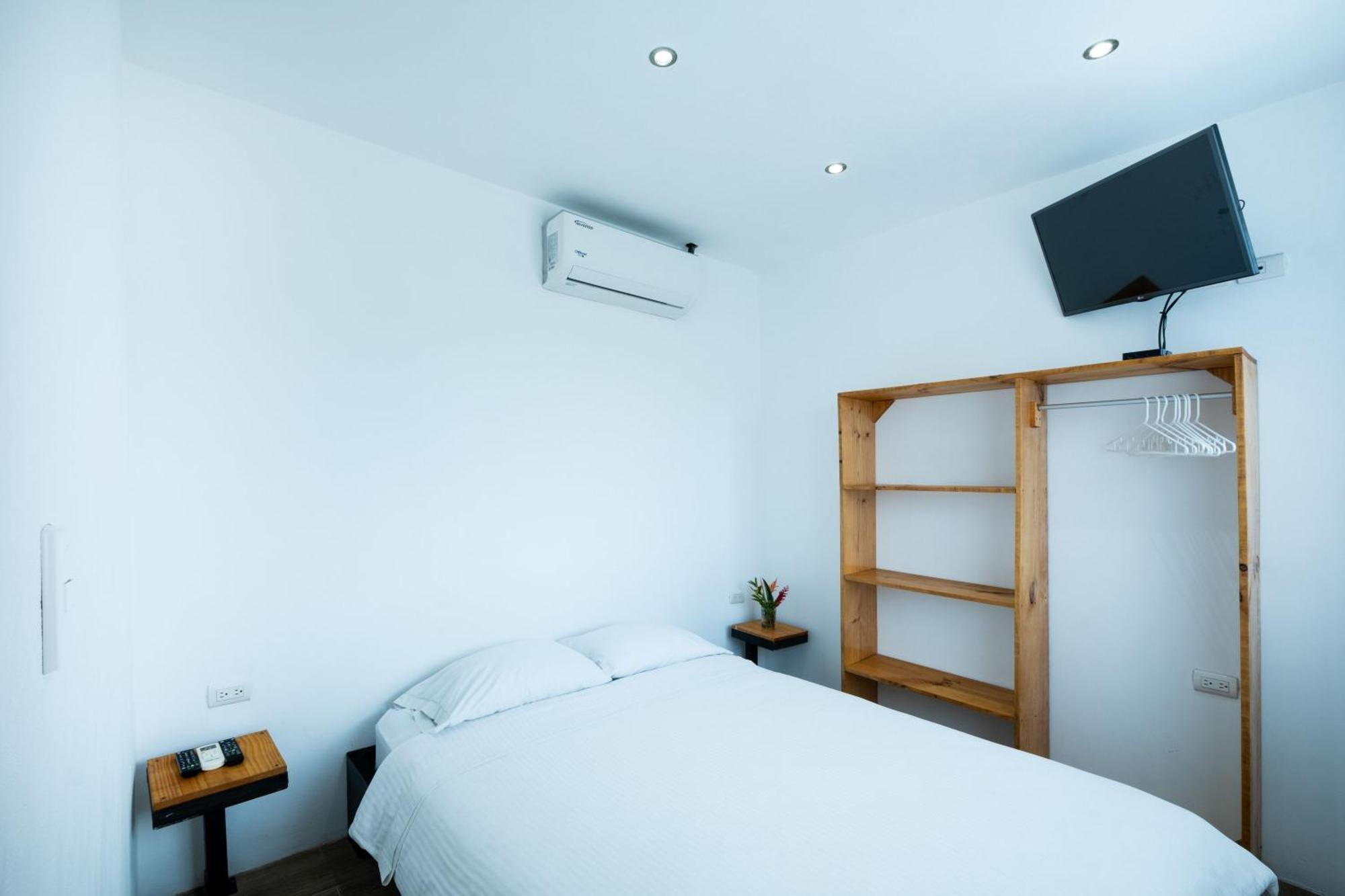 Hotel Bamboo Jacó Eksteriør billede